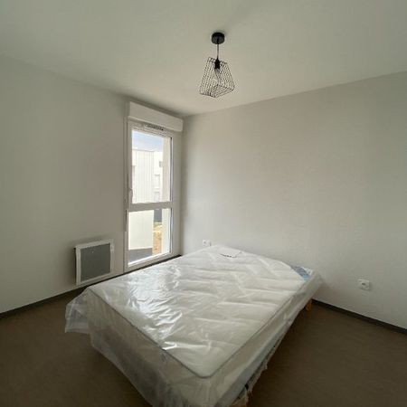 Location Appartement 1 pièce Meublé 36m² LA ROCHELLE 17000 - Photo 3