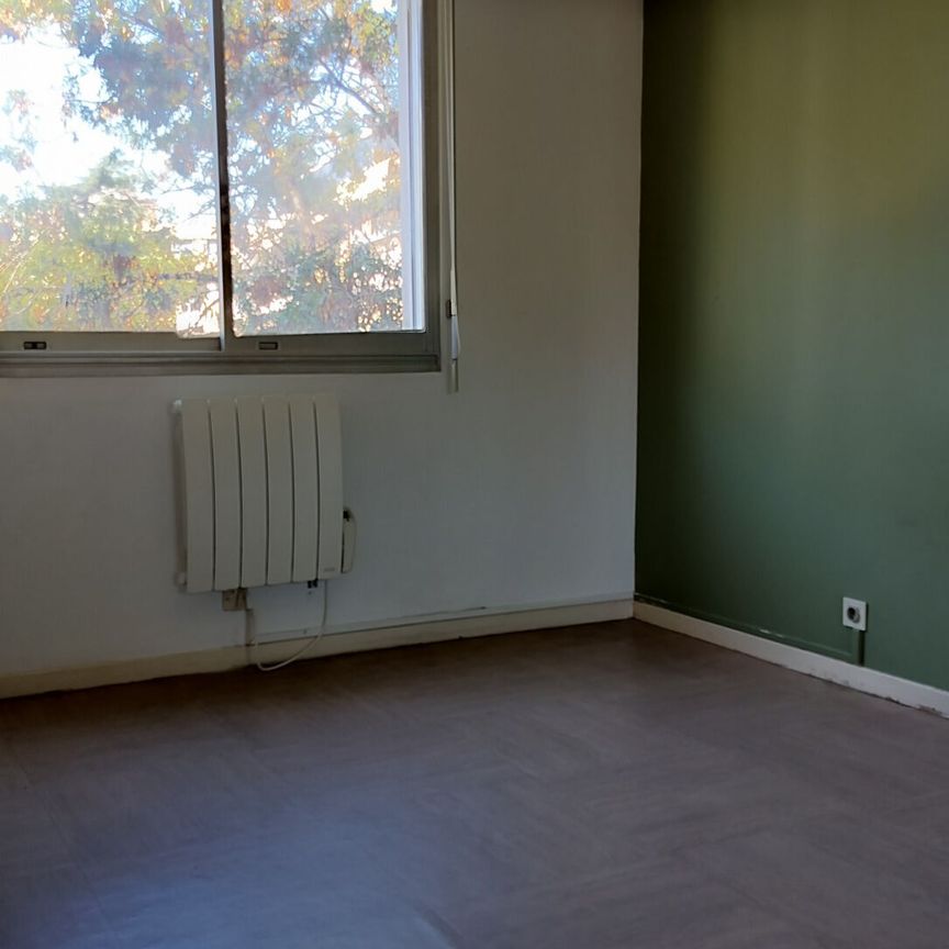 Appartement 3 pièces 75m2 MARSEILLE 8EME 1 650 euros - Photo 1