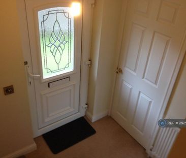 2 bedroom terraced house to rent - Photo 3