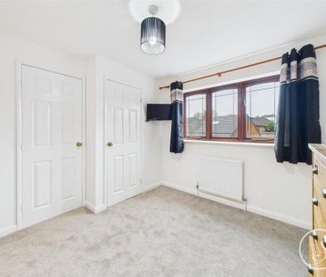 2 bedroom semi-detached house to rent - Photo 5