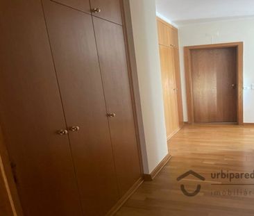 4 room luxury Flat for rent in Lisbon, Portugal - Photo 3