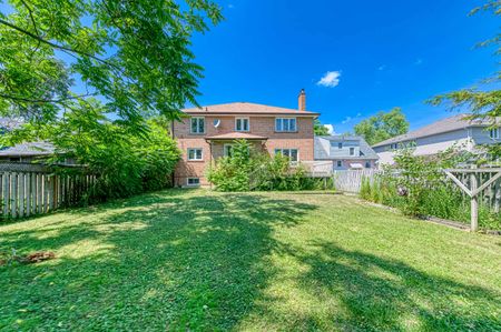For Lease - 163 Holmes Avenue, Toronto, Ontario - Photo 2