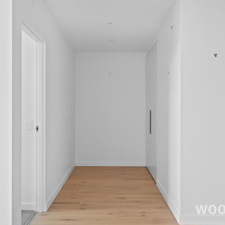 Stylish 1-Bedroom Apartment with Sweeping Views & Resort-Style Amenities - Photo 1