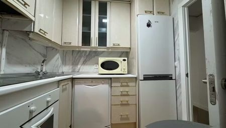 Calle del Poeta Blas de Otero, Madrid, Community of Madrid 28017 - Foto 3