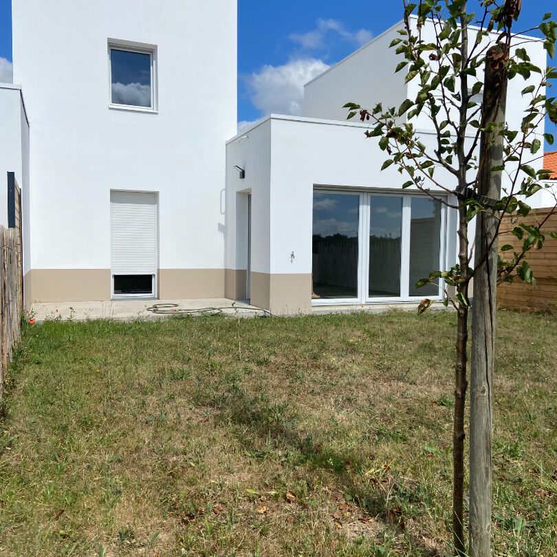 A Louer - Maison Recente 98m² - Avec Jardin Et Stationnement - Carquefou Le Souchais - Photo 1