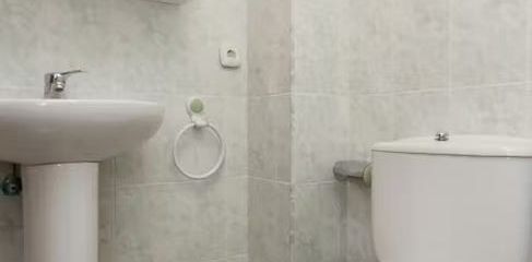 Calle Palo Mayor, Málaga, Andalusia 29010 - Photo 2