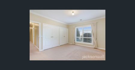 Spacious Family Home - Photo 4