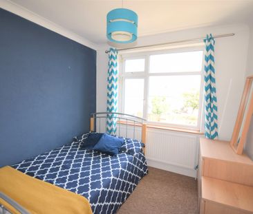 7 Bed Student Property - close to UWE - Photo 6