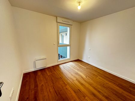 Location Appartement 3 pièces 67m² - Photo 2