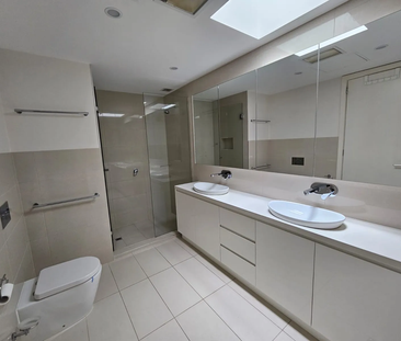 12/1524 Malvern Road, Glen Iris VIC 3146 - Townhouse For Rent | Domain - Photo 1