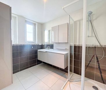 Location appartement 4 pièces 98 m² à Bourg-en-Bresse (01000) GARE - Photo 4