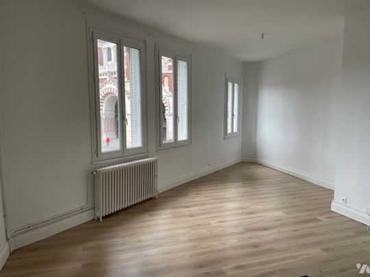 APPARTEMENT - CENTRE-VILLE - 3 CHAMBRES - Photo 1