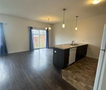 For Lease - 25 Kendell Lane Unit# Upper, Ingersoll, Ontario - Photo 3