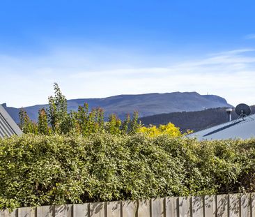 Comfortable 2-bed unit with garden - Margate - Photo 3