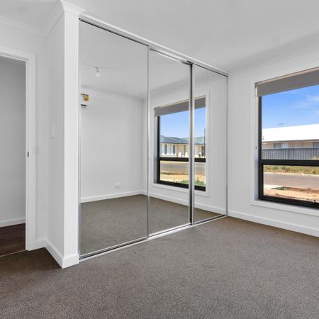 30 Maiolo Crescent - Photo 5