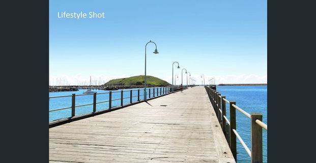 Granny Flat with tropical-inspired lifestyle - Photo 1