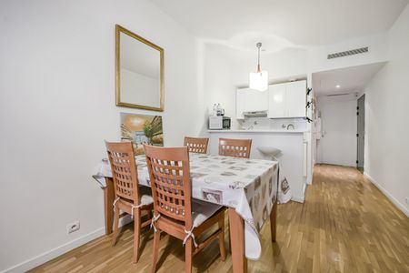 Appartement à louer à Paris 8Ème - Photo 4