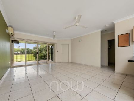 PRIVATE AND CONVENIENT - Photo 3
