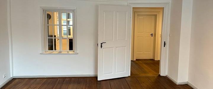 Renovierte teilmöblierte Wohnung mit 92 qm im Berggebiet Bamberg - Photo 1