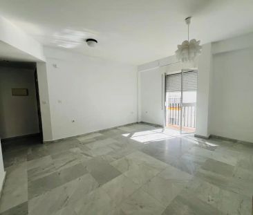 Piso de alquiler en Calle Calle Santa Ángela de la Cruz, 39, Encarn... - Photo 5