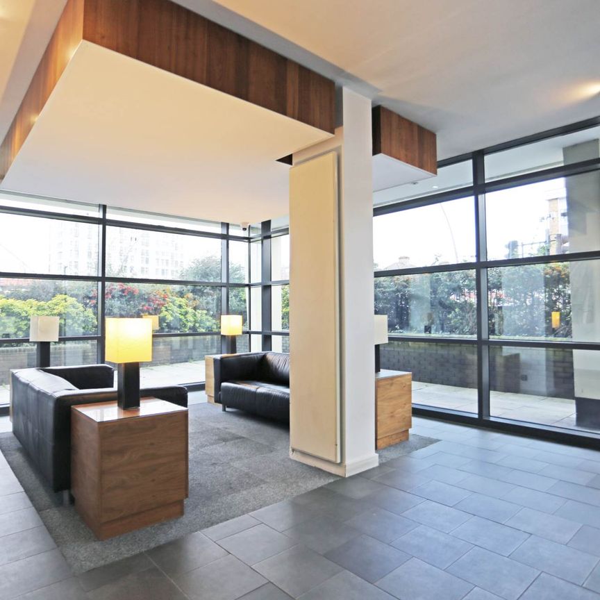 Price £1,600 pcm - Available Now - Unfurnished - Photo 1