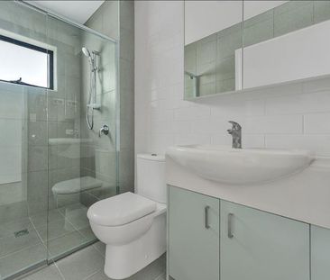 Stunning Apartment in a Highly Sought After Area! - Photo 3