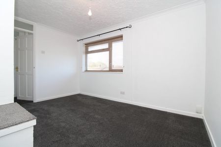 Telford Avenue, Stevenage, Hertfordshire - Photo 4