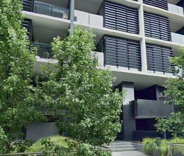 Two Large Bedroom Apartment with City Views - Photo 6