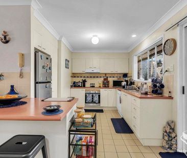 Fully Air Conditioned, Sunnybank Hills State School catchment - Photo 4