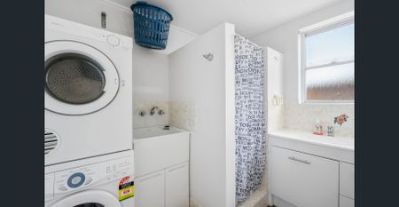 2-Bedroom Ground Floor Unit – White Goods Included! - Photo 5