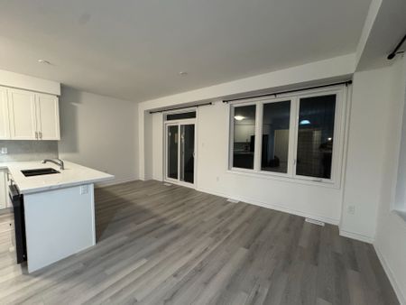 For Lease - 146 Sanders Road, Erin, Ontario - Photo 2