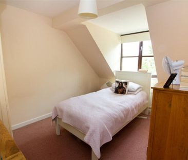 3 bedroom semi-detached house to rent - Photo 4