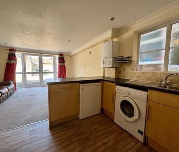 Edward Road, Shirley - Photo 3