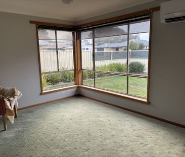 17 Arden Avenue, Devonport TAS 7310 - Photo 3