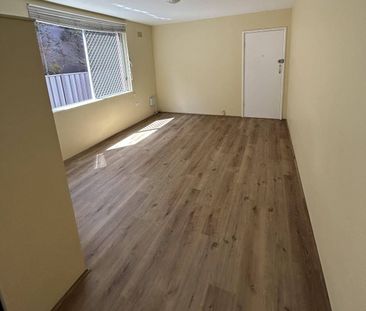 ONE BEDROOM UNIT IN CBD - Photo 2