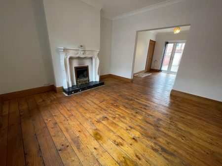 3 bedroom terraced house to rent - Photo 2