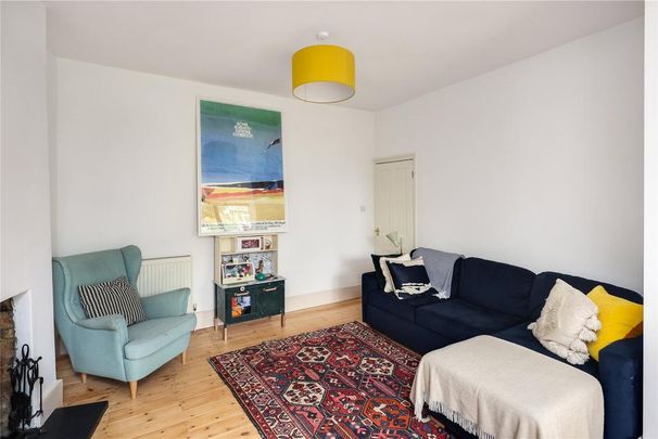 3 bedroom semi-detached house to rent - Photo 1