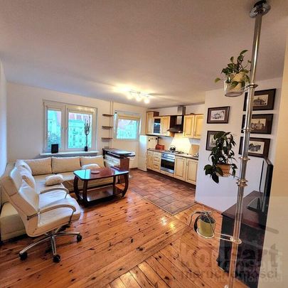 3 pokoje z balkonem i możliwością parkowania auta - Zdjęcie 1