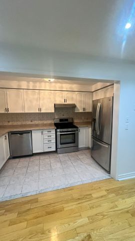 For Lease - 7590 Black Walnut Trail, Mississauga, Ontario - Photo 4