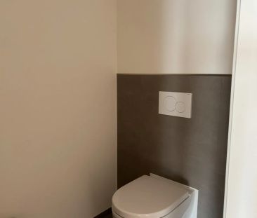 NEUBAU: Exklusive 3-Zimmer-Wohnung mit Balkon in Refrath - Photo 1