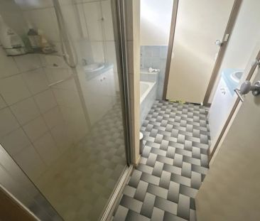 Excellent Location! - Photo 5