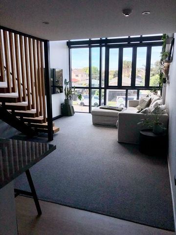 Sunny 2 BDR Apartment - Photo 2