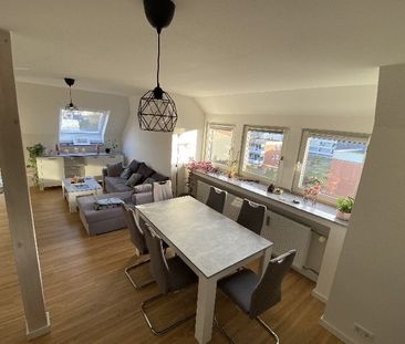 Neuss Stadtgarten – geräumige Maisonettewohnung für 1-2 Personen! - Photo 6