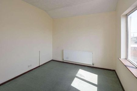 Dentons Green Lane, Dentons Green, St. Helens, WA10 - Photo 4