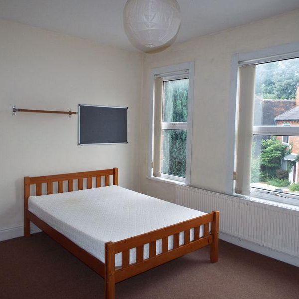 4 bedroom terraced house to rent - Photo 1