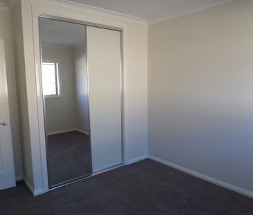 15 Castleton Street, Wodonga VIC 3690 - House For Rent | Domain - Photo 1