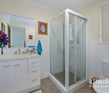 3 BEDROOM UNIT IN EXCELLENT LOCATION - Photo 4