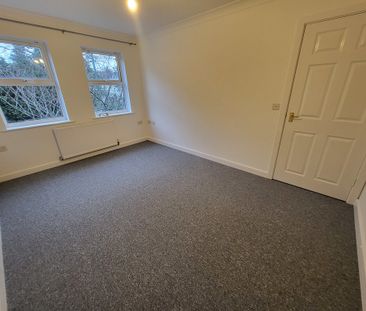Richmond Park Road, Bournemouth - Photo 2