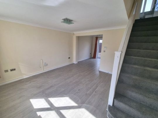 Golwg Y Waun, Swansea, SA7 - Photo 1