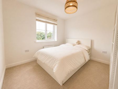 4 bedroom terraced house to rent - Photo 4